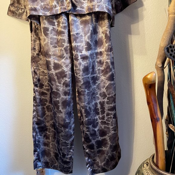 Cabernet 2 Pc Set satin animal print pajama's M long sleeve - Picture 4 of 8